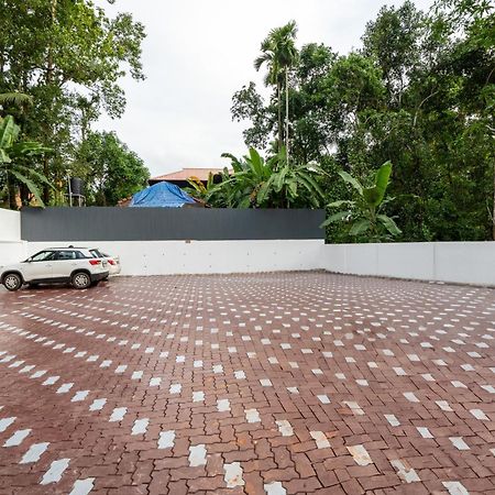 Cochin Airport Hotel Kochi 외부 사진