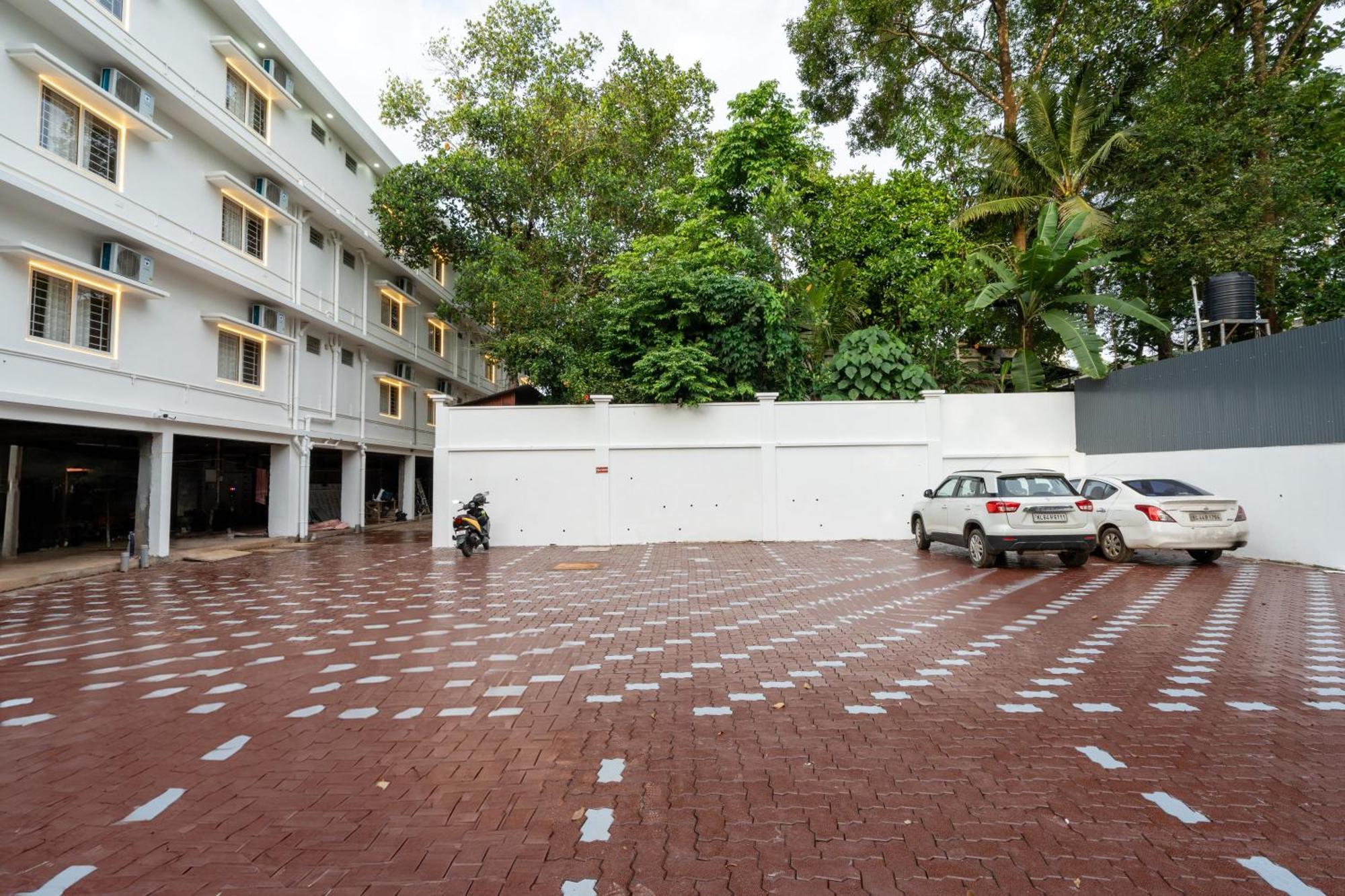 Cochin Airport Hotel Kochi 외부 사진