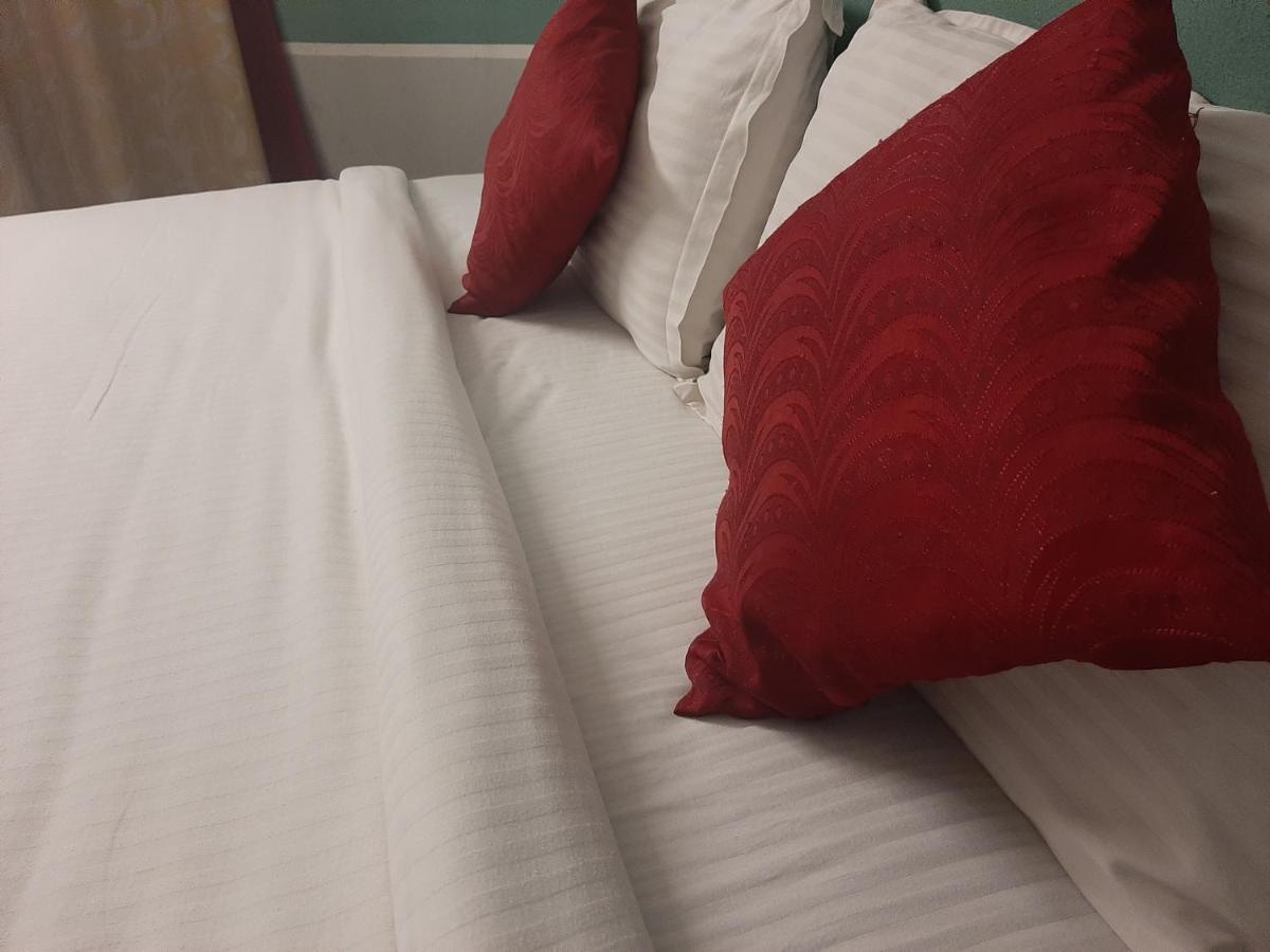 Cochin Airport Hotel Kochi 외부 사진